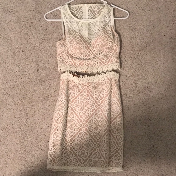 TWO PIECE SHORT PROM DRESS - Picture 2 of 3